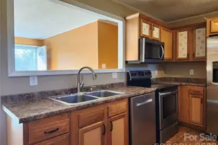 31 Stanley St, Candler, NC 28715 - Photo 8