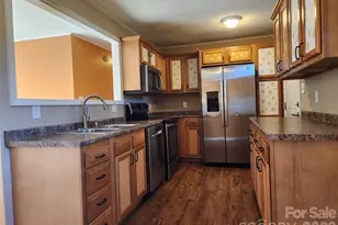 31 Stanley St, Candler, NC 28715 - Photo 8