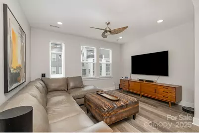 235 S Bruns Avenue, Charlotte, NC 28208 - Photo 4