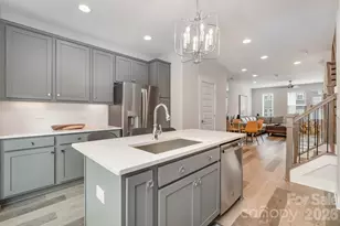 235 S Bruns Ave, Charlotte, NC 28208 - Photo 2