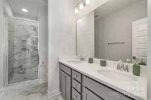 235 S Bruns Ave, Charlotte, NC 28208 - Photo 14