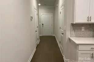 6110 Starview Ter, Charlotte, NC 28216 - Photo 8