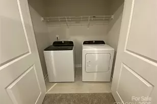 6110 Starview Ter, Charlotte, NC 28216 - Photo 20