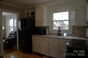 748 W 2nd St, Lincolnton, NC 28092 - Photo 8