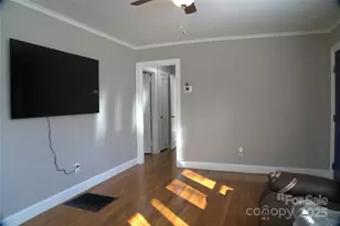 748 W 2nd St, Lincolnton, NC 28092 - Photo 4