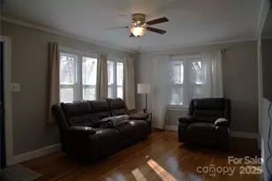 748 W 2nd St, Lincolnton, NC 28092 - Photo 6