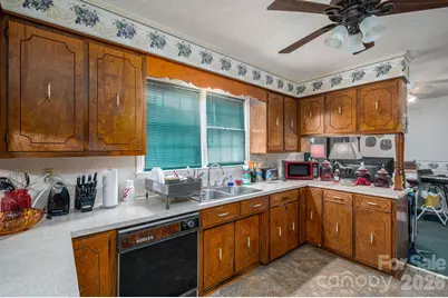 1009 Springs Road, Lincolnton, NC 28092 - Photo 6