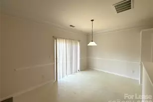 2807 Forest Grove Ct, Charlotte, NC 28269 - Photo 6