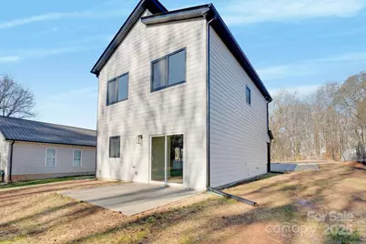 1010 E Lincoln Street, Lincolnton, NC 28092 - Photo 32