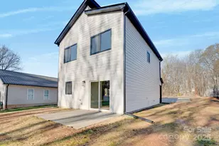1010 E Lincoln St, Lincolnton, NC 28092 - Photo 32