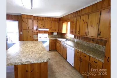 507 Valleyview Drive, Albemarle, NC 28001 - Photo 10