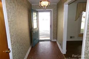 507 Valleyview Dr, Albemarle, NC 28001 - Photo 4