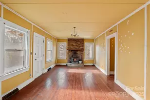 10 6th St, Asheville, NC 28804 - Photo 12