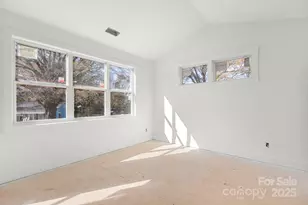 901 S Hoskins Rd, Charlotte, NC 28216 - Photo 16