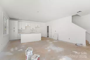 901 S Hoskins Rd, Charlotte, NC 28216 - Photo 6