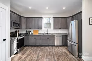 110 Front Porch Dr, Black Mountain, NC 28711 - Photo 8