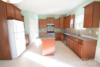 3296 Saddlebrook Drive, Midland, NC 28107 - Photo 8