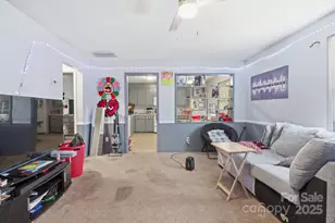 142 Calvin Ct, West Columbia, SC 29170 - Photo 6