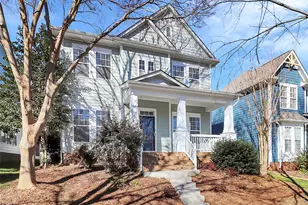 17731 N Shore Cir, Cornelius, NC 28031 - Photo 2