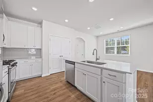 612 Rustic Path Ln, Fort Mill, SC 29708 - Photo 8