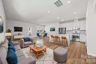 612 Rustic Path Ln, Fort Mill, SC 29708 - Photo 2