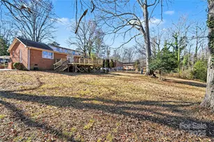 1215 Robinhood Cir, Charlotte, NC 28227 - Photo 28