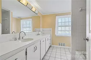 1215 Robinhood Cir, Charlotte, NC 28227 - Photo 24