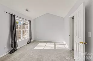 4557 Antelope Ln, Charlotte, NC 28269 - Photo 14