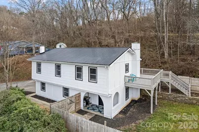 144 Pinehaven Drive, Clyde, NC 28721 - Photo 1