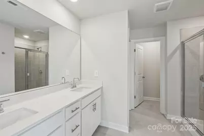 1437 Wildflower Street, Newton, NC 28658 - Photo 14