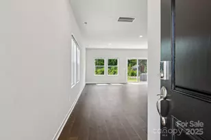 8101 Hidden Spgs Trl, Charlotte, NC 28216 - Photo 2