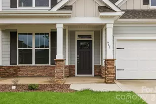 661 River Btm Rd, Fletcher, NC 28792 - Photo 4