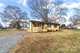 806 Walnut St, Belmont, NC 28012 - Photo 2