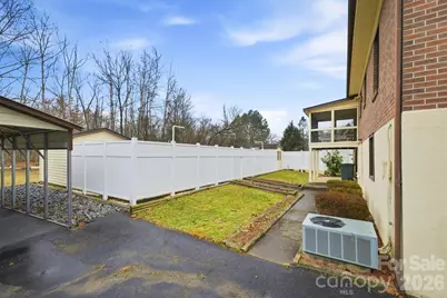 902 Meadowood Drive, Lenoir, NC 28645 - Photo 8