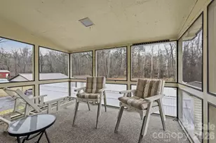 902 Meadowood Dr, Lenoir, NC 28645 - Photo 22