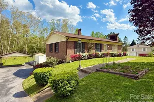 902 Meadowood Dr, Lenoir, NC 28645 - Photo 4