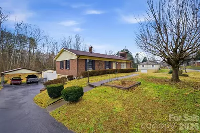 902 Meadowood Drive, Lenoir, NC 28645 - Photo 2