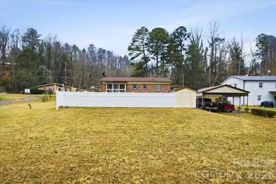 902 Meadowood Drive, Lenoir, NC 28645 - Photo 6