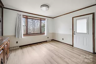 1035 Timberlane Dr, Lincolnton, NC 28092 - Photo 10