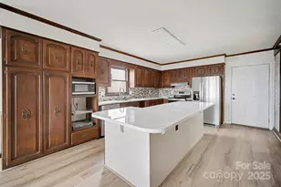 1035 Timberlane Dr, Lincolnton, NC 28092 - Photo 6