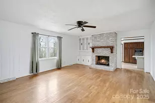 1035 Timberlane Dr, Lincolnton, NC 28092 - Photo 4