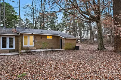 5001 Lakecrest Drive, Charlotte, NC 28215 - Photo 18