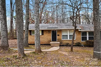 5001 Lakecrest Drive, Charlotte, NC 28215 - Photo 16