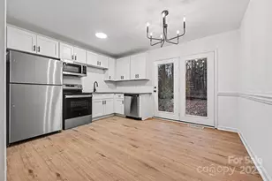 5001 Lakecrest Dr, Charlotte, NC 28215 - Photo 10