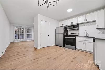 5001 Lakecrest Drive, Charlotte, NC 28215 - Photo 12