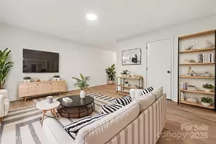 5003 Lakecrest Dr, Charlotte, NC 28215 - Photo 2