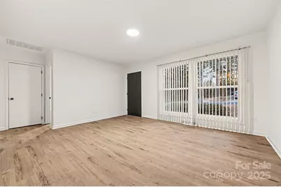 5003 Lakecrest Drive, Charlotte, NC 28215 - Photo 8