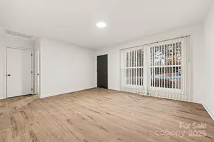 5003 Lakecrest Dr, Charlotte, NC 28215 - Photo 8