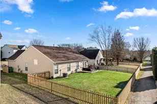 4962 Bentgrass Run Dr, Charlotte, NC 28269 - Photo 24