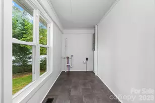 1590 S Center St, Hickory, NC 28602 - Photo 24